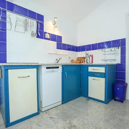 Iris Apartment