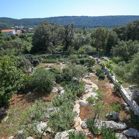 Iris Apartmán Božava