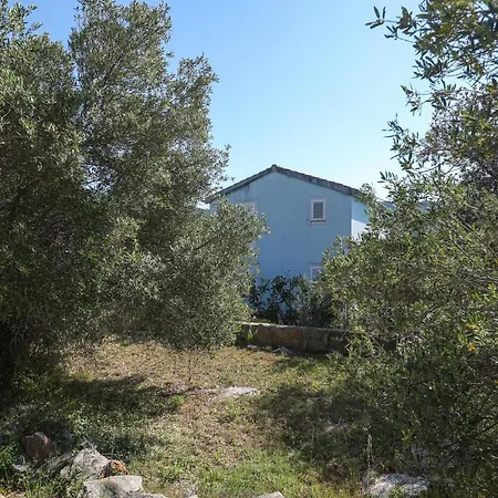 Iris Apartmán Božava